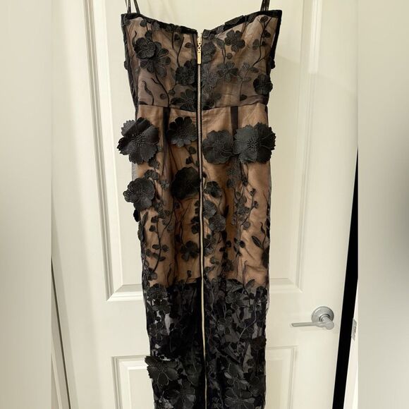 NWOT Bronx and Banco Jasmine Floral-Embroidered Sheer Maxi Dress Black - Picture 13 of 16